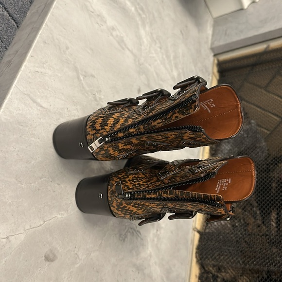 Coach leather leopard print boots - Picture 2 of 10